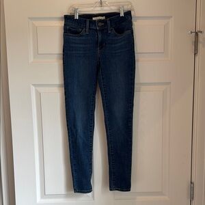 LEVI’S 711 Skinny Women's Blue Jeans - Dark Wash Size 24